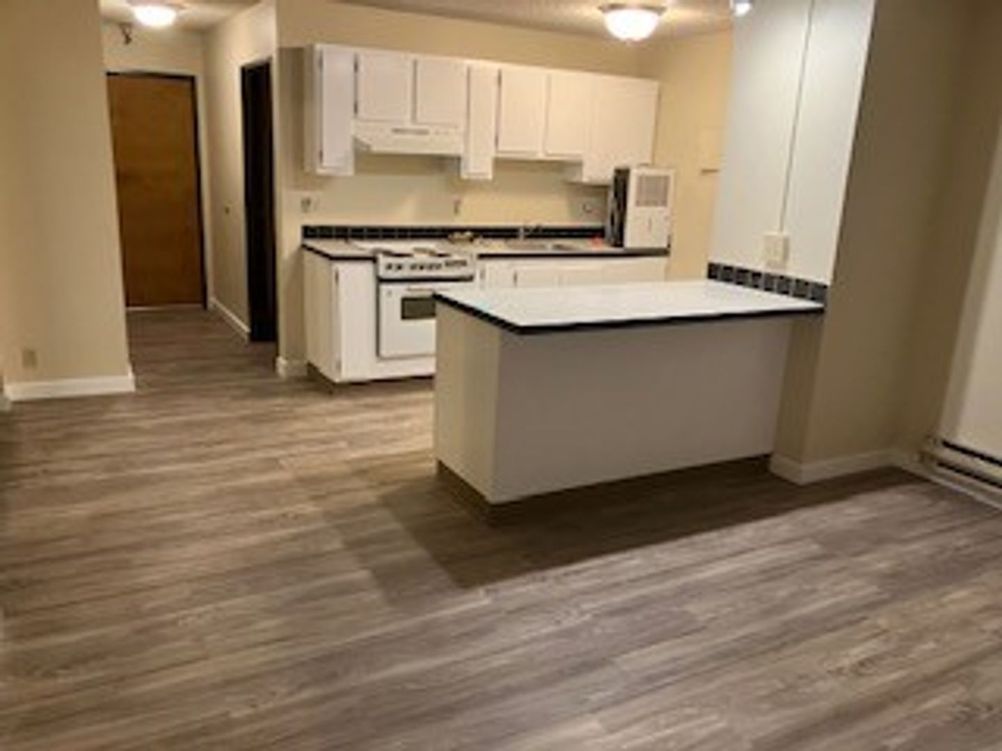 Portland Apartment: 2151 NW Johnson Street