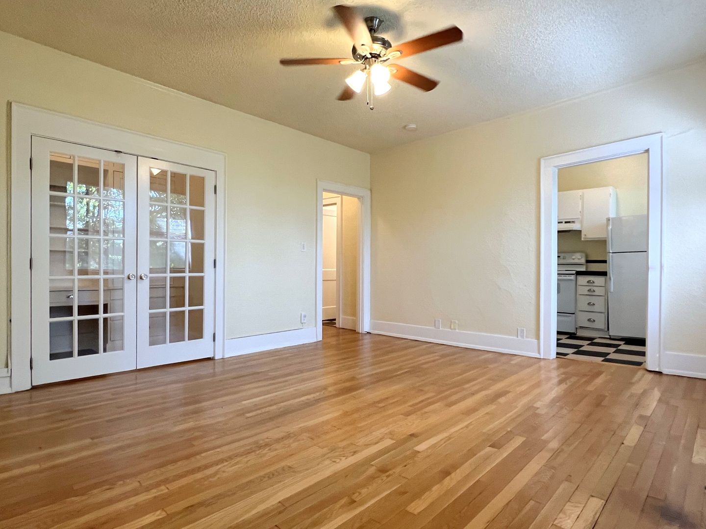 Portland Apartment: 2151 NW Johnson Street