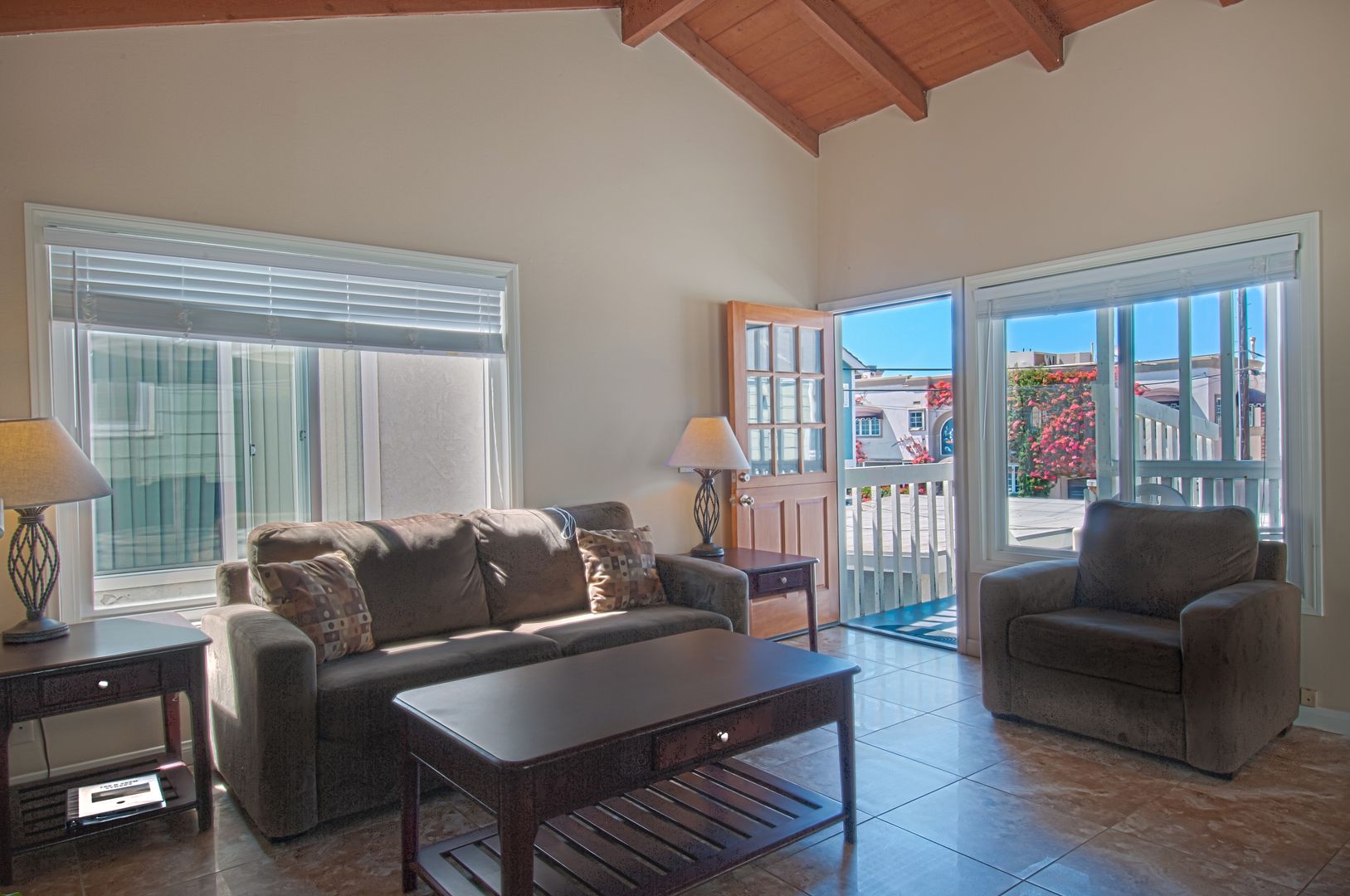 Newport Beach Apartment: 108 28th Street