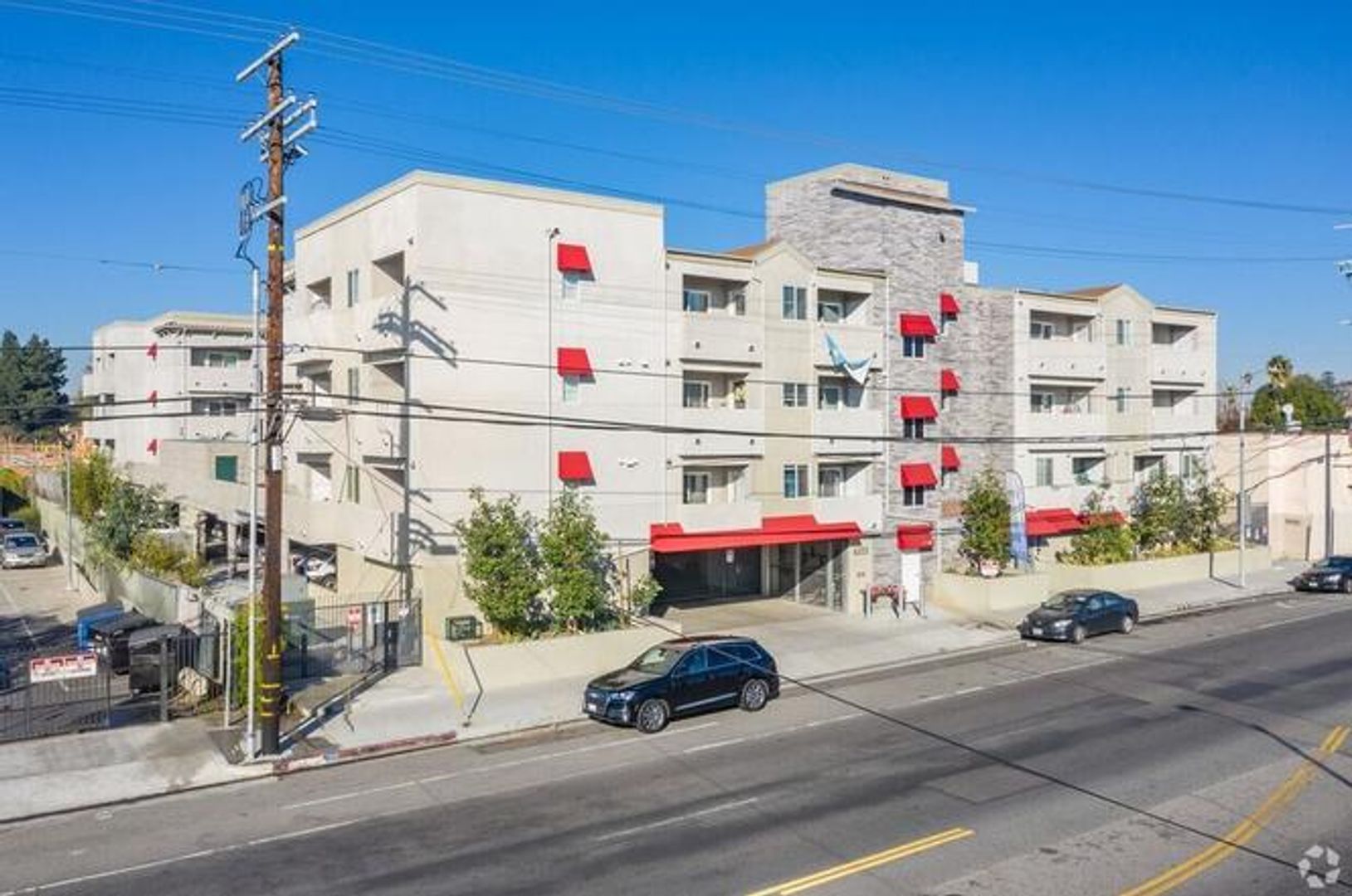 van nuys Apartment: 6333 Woodman