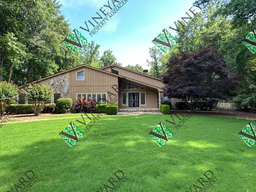 4 Bedroom Rental – 115 Nesbit Ferry Place , Sandy Springs, GA 30350