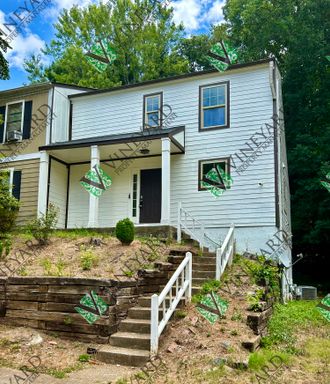 Spacious 3-Bedroom Town Home with Finished Basement in Smyrna- Minutes From Truist Park! – photo 1