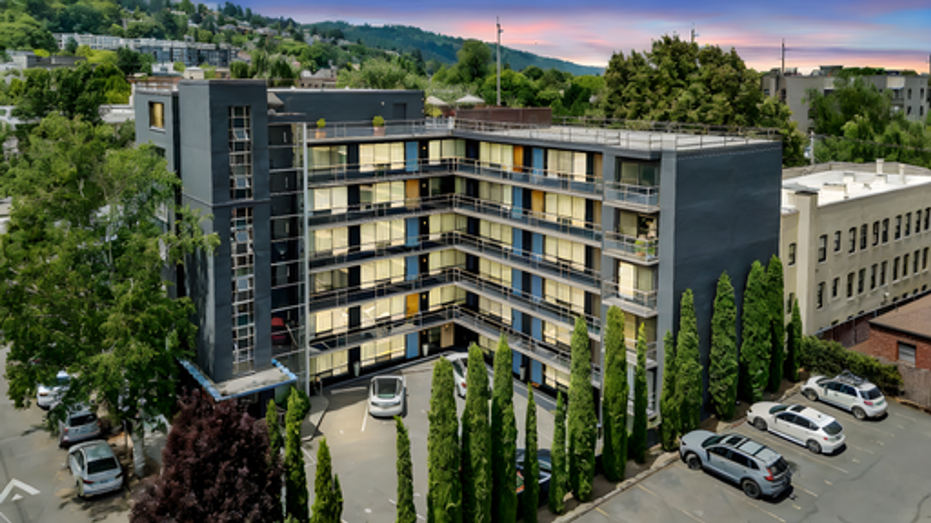 Portland Apartment: 2065 NW Flanders St