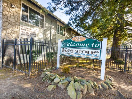 1 Bedroom 1 bathroom in a gated community – photo 1