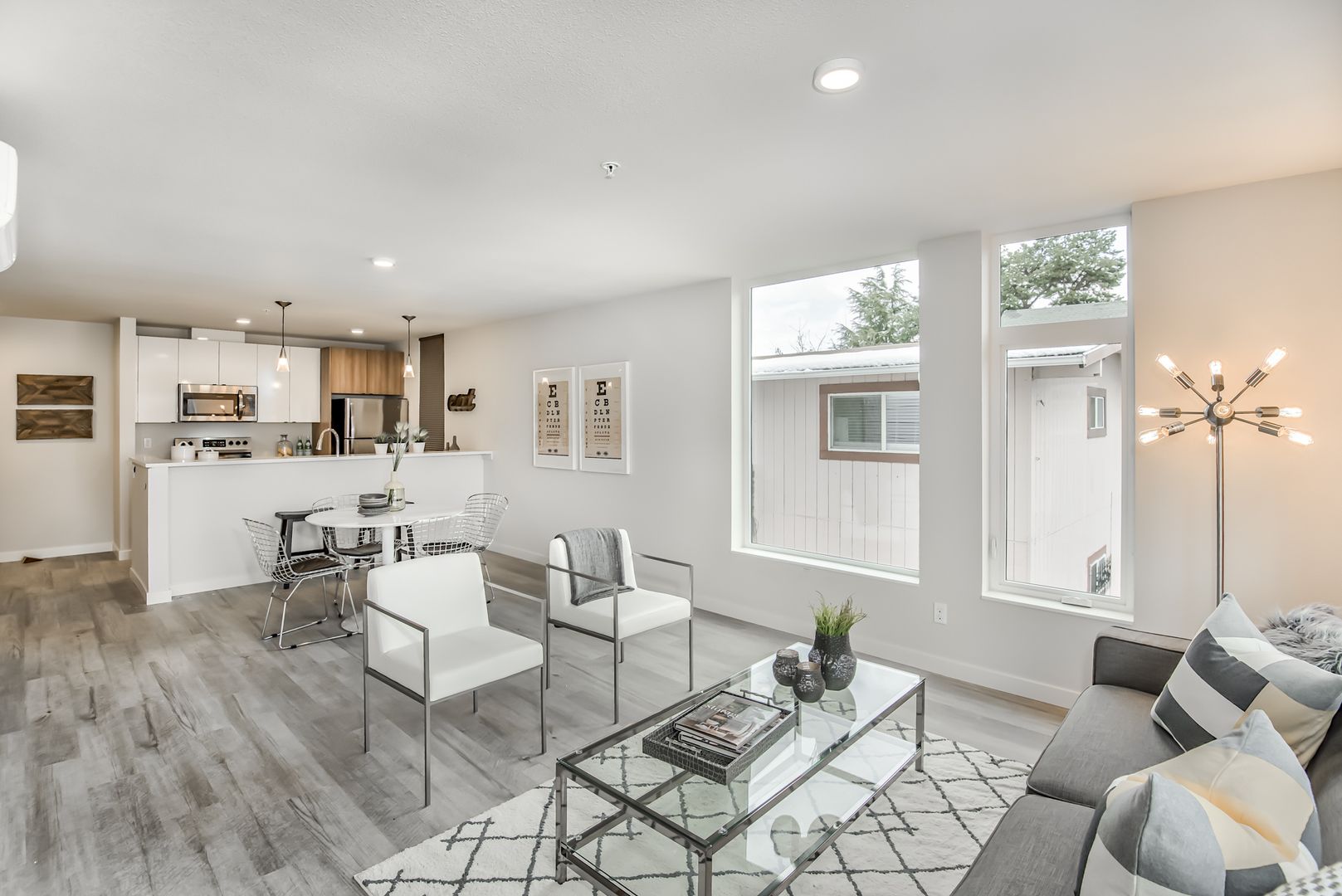 Portland Apartment: 4310 N Maryland Ave