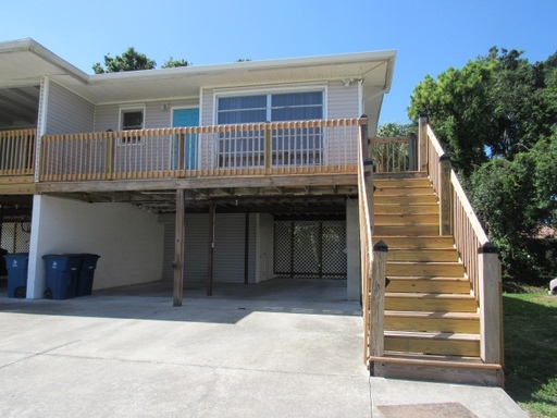 1 bedroom 1 bathroom upgraded duplex – photo 1