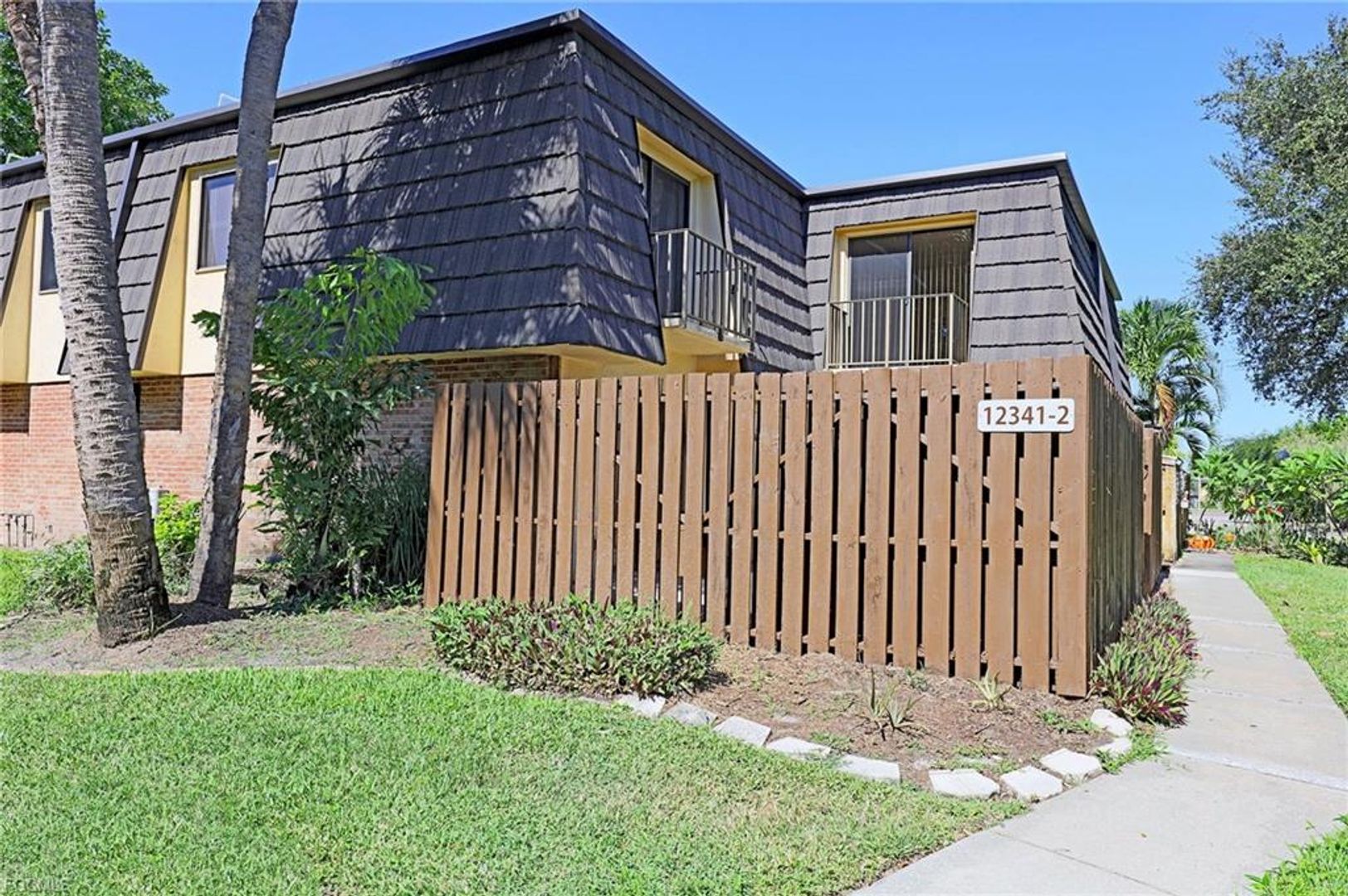 Fort Myers House: 12341 Woodrose Ct #2