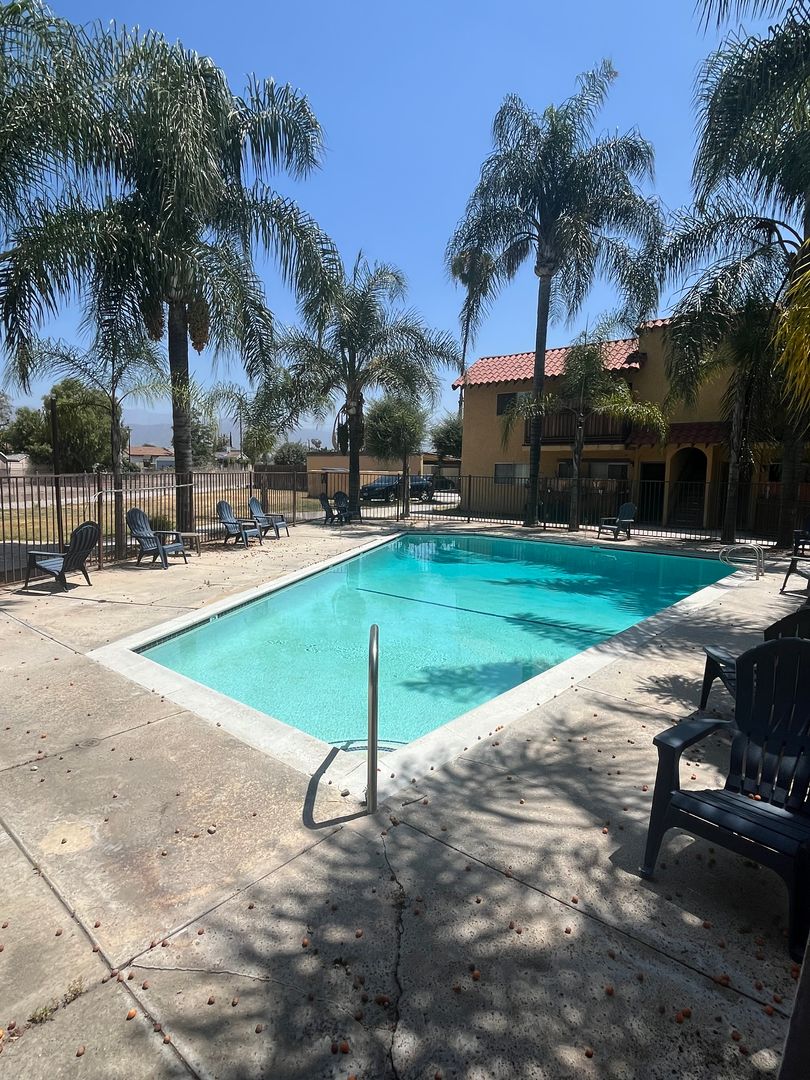 Covina Apartment: 4810 N Vincent Ave