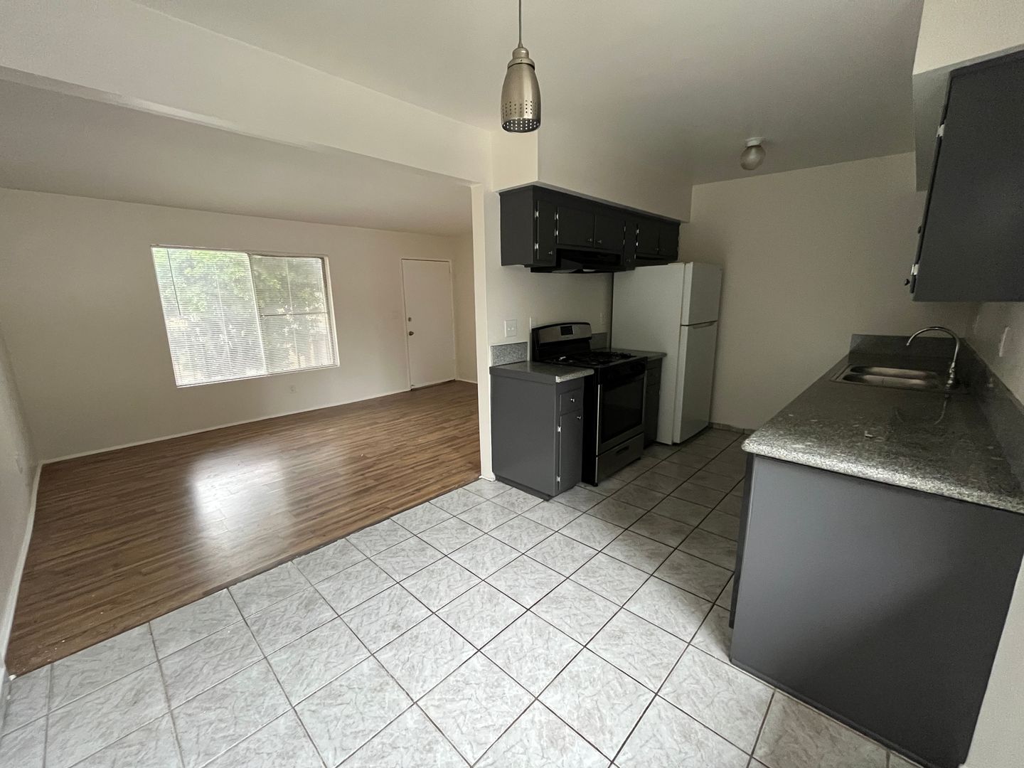 Pasadena Apartment: 1730 N Fair Oaks Ave