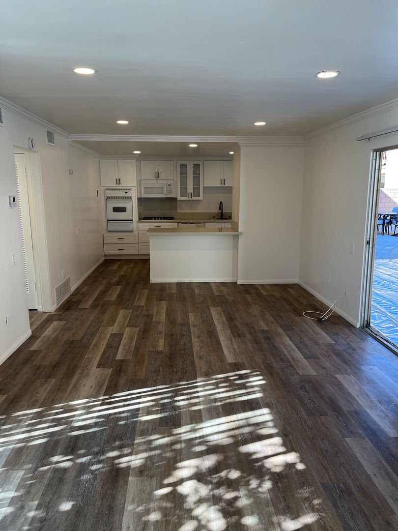 Pasadena Apartment: 108-118 N Grand Oaks