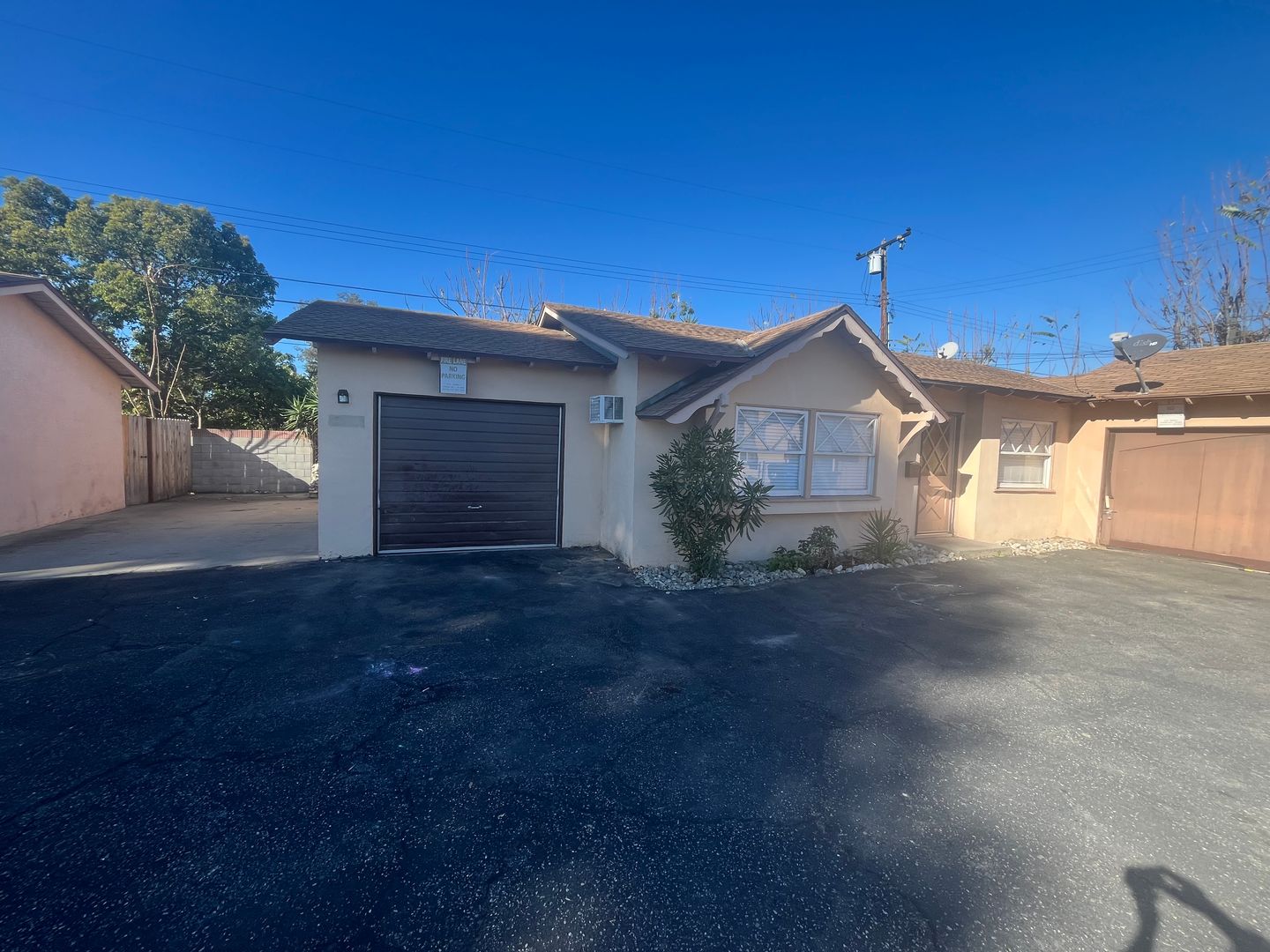 Azusa Apartment: 339 S. Aspan Avenue