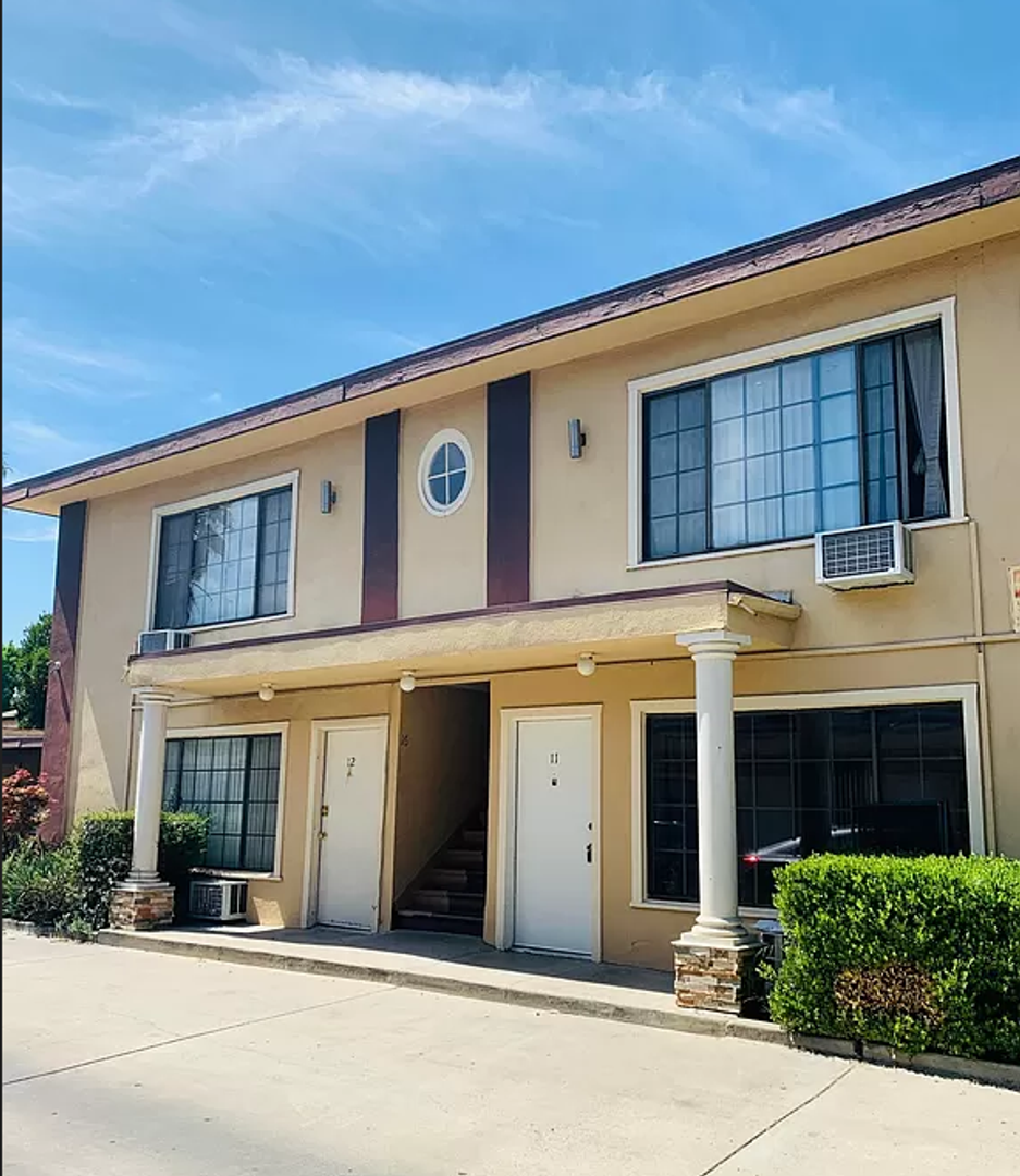 Pasadena Apartment: 425-431 N. Holliston Ave.