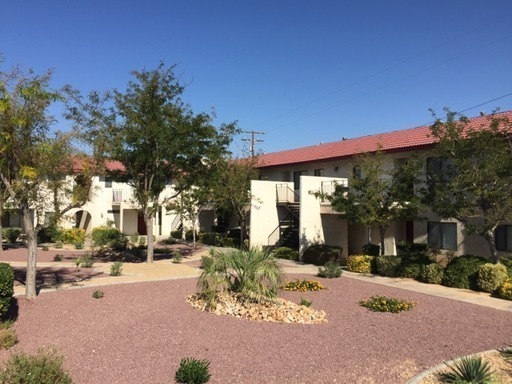 Apple Valley Apartment: 15835 Potomac Road