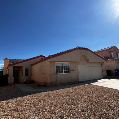 4 BEDROOM VICTORVILLE HOME – photo 1