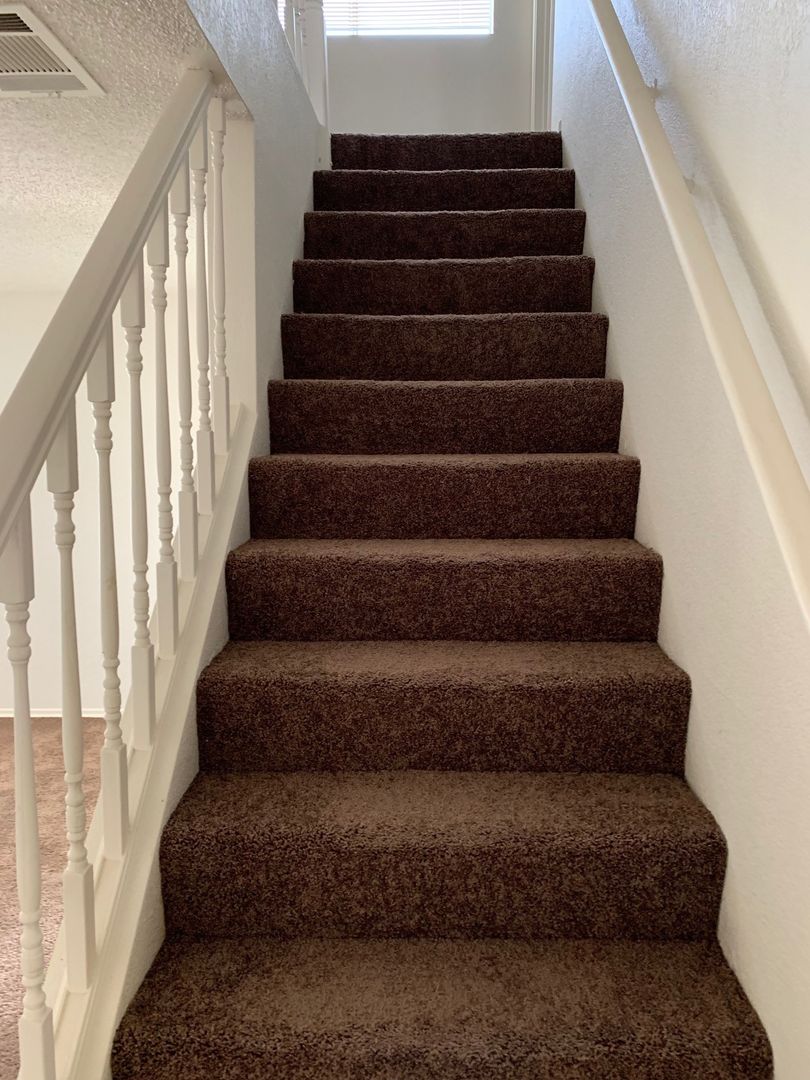 Apple Valley Apartment: 16221 Apple Valley Rd