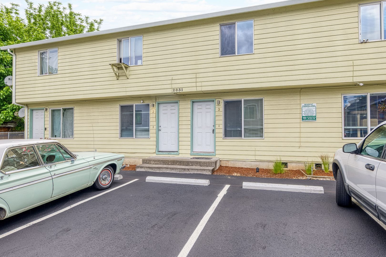 Portland Apartment: 2831 SE 87th Ave.