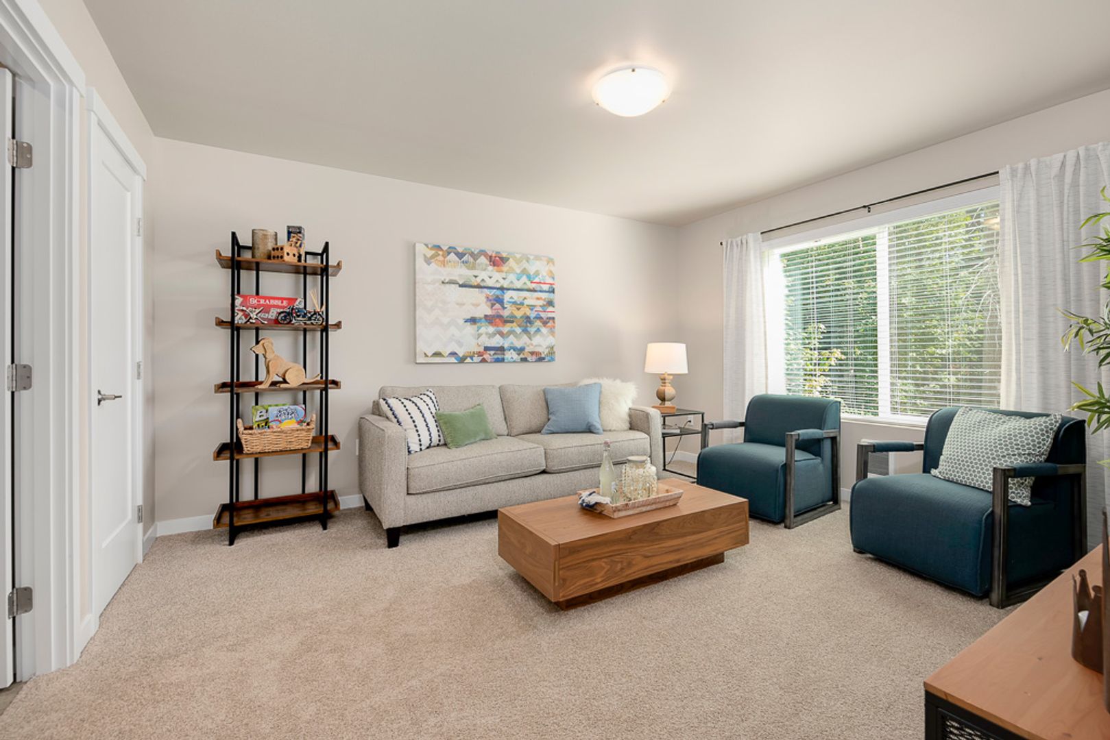 4 Bedroom townhome on greenbelt | 2 Car Garage and Driveway 5 of 12