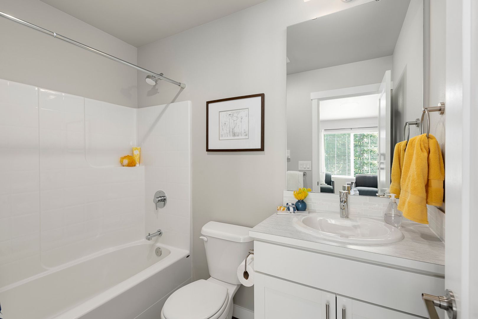 4 Bedroom townhome on greenbelt | 2 Car Garage and Driveway 6 of 12