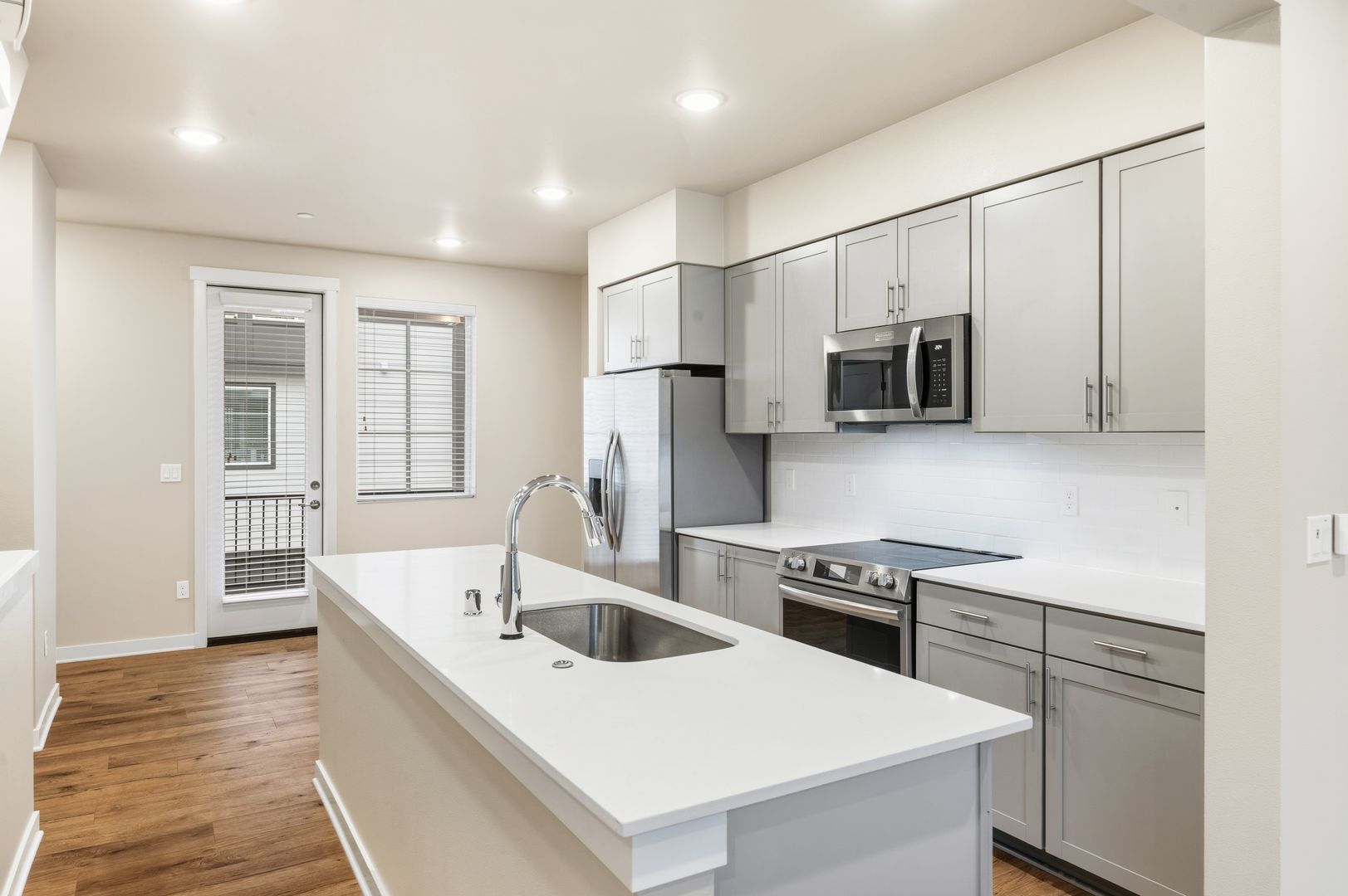 Kenmore Townhome: 6648 NE 189th Ct #2