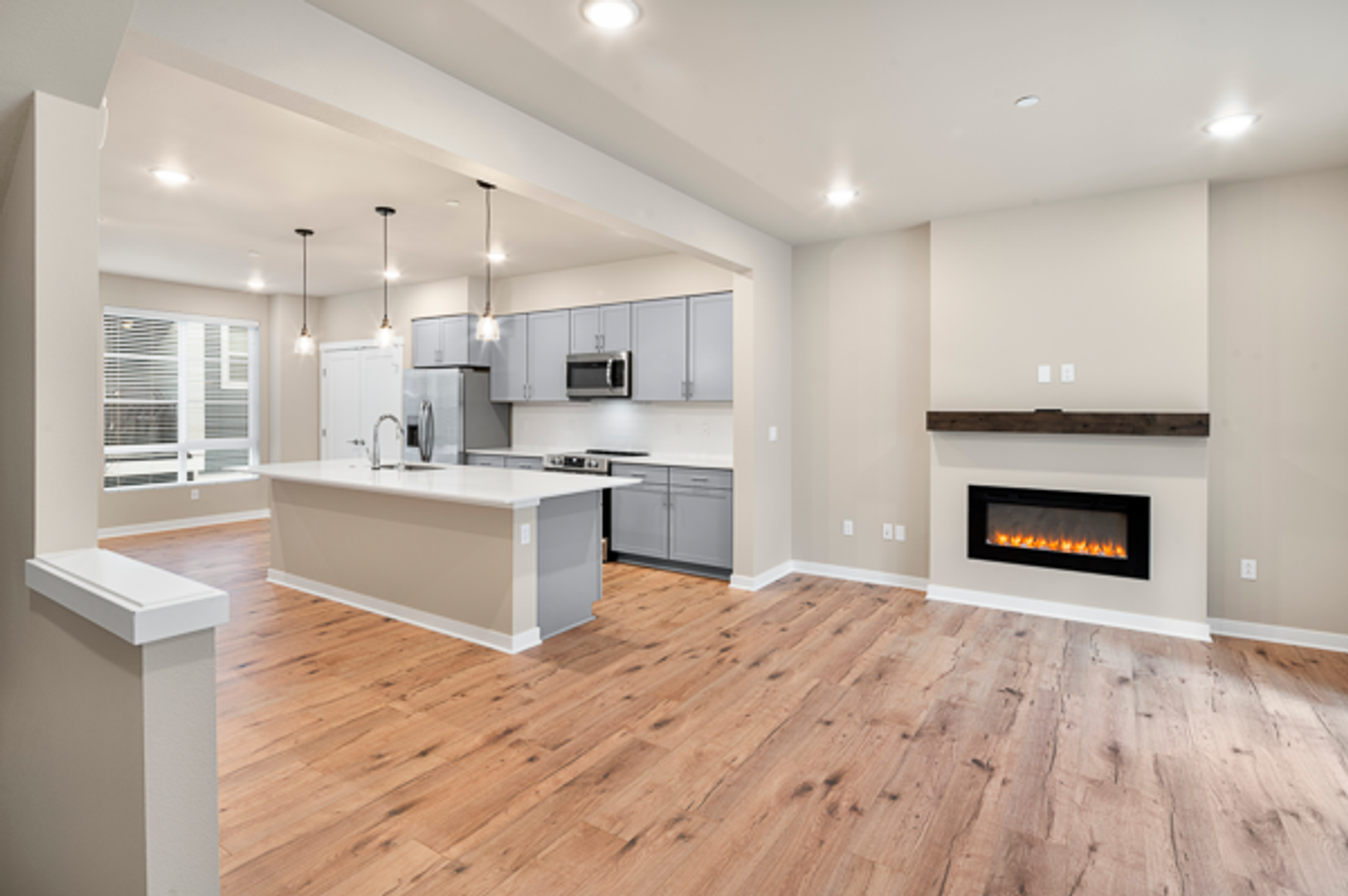 Kenmore Townhome: 6636 NE 188th Ct #5