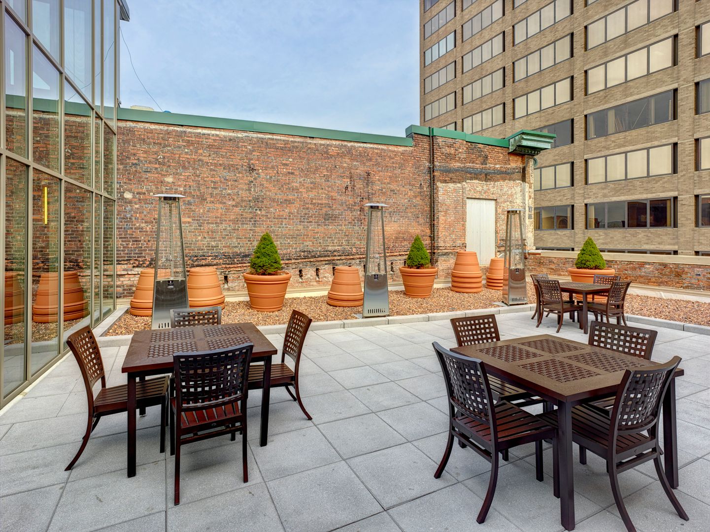 Syracuse Apartment: 304 S Salina St