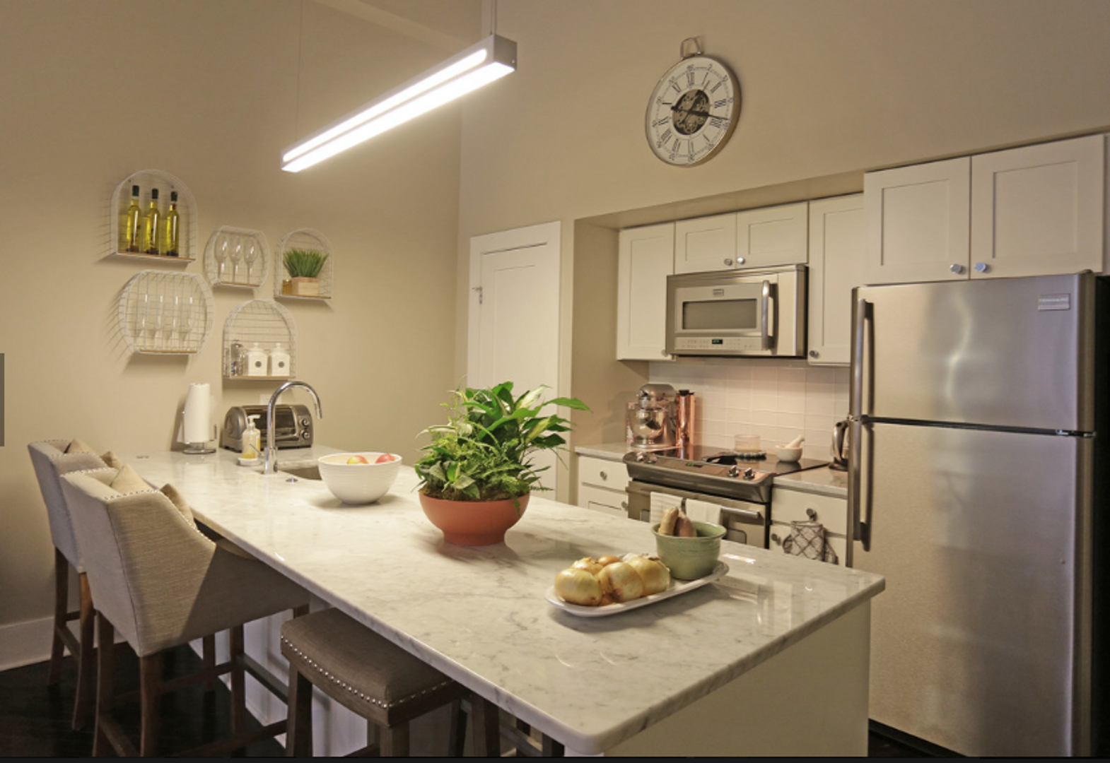 Syracuse Apartment: 304 S Salina St