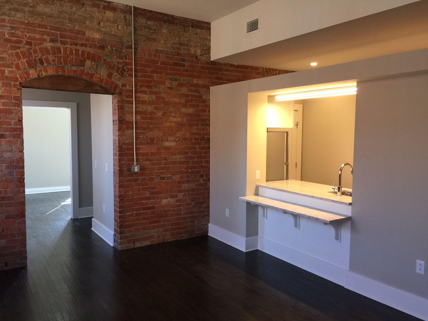 Syracuse Apartment: 304 S Salina St