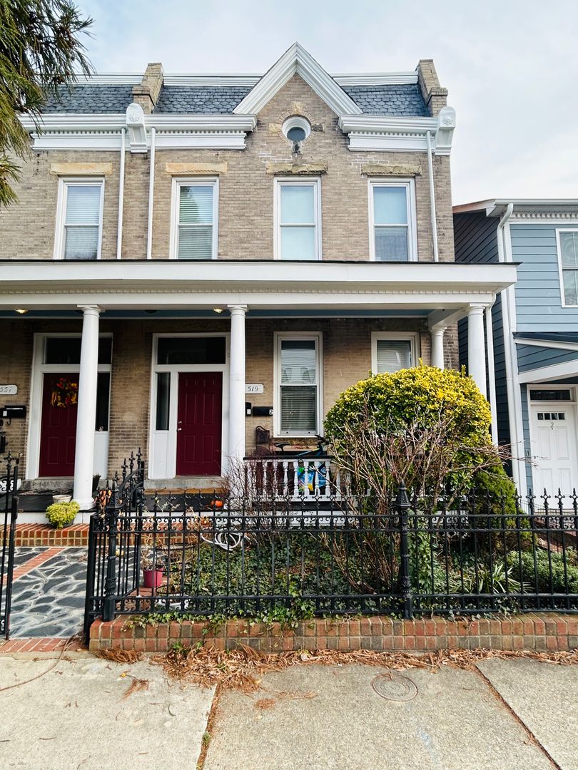 Richmond Apartment: 519-521 N. 30th St