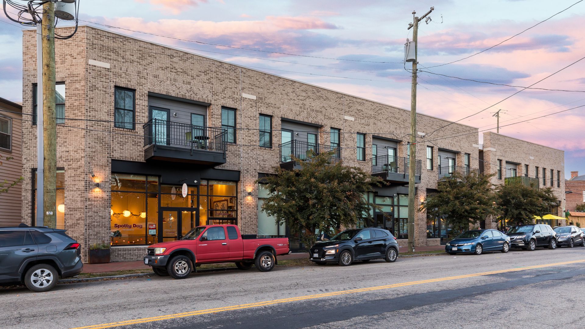 Richmond Apartment: 2416 Jefferson Ave