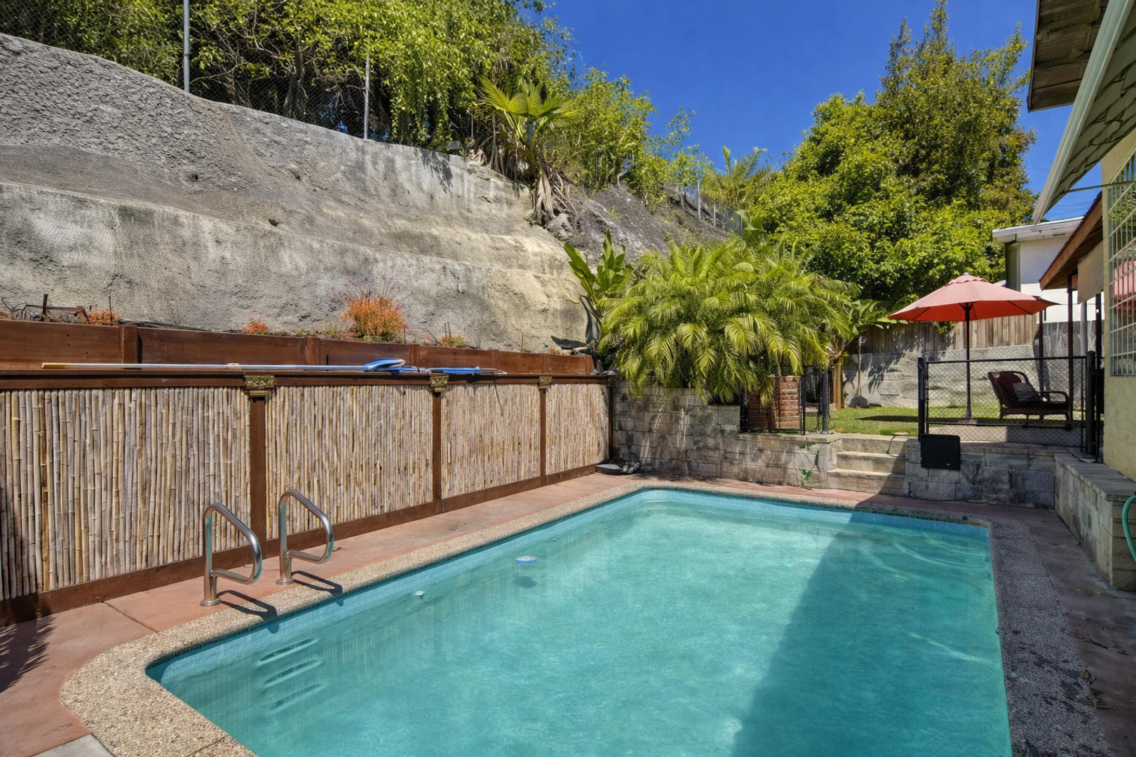 San Diego House: 4976 Chparral Way