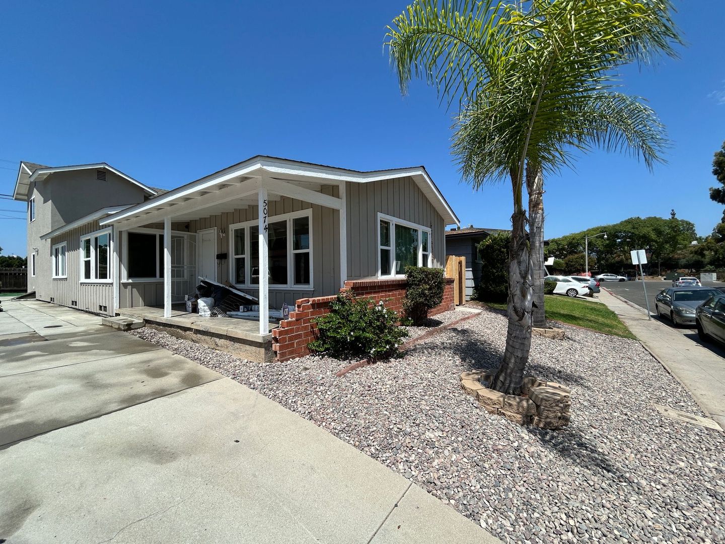 San Diego House: 5074 Rockford Dr.