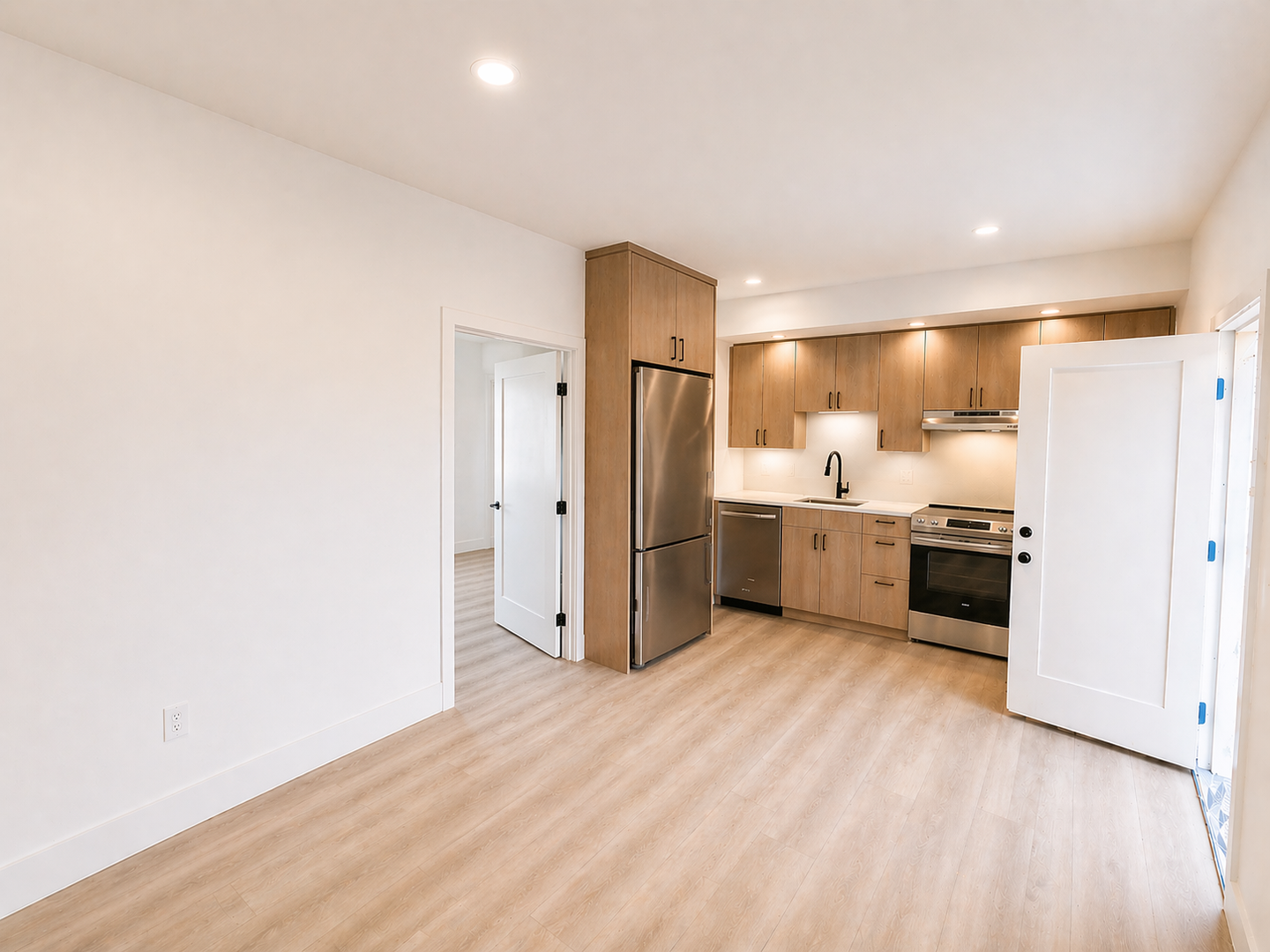 San Diego Apartment: 2153 Balboa Ave