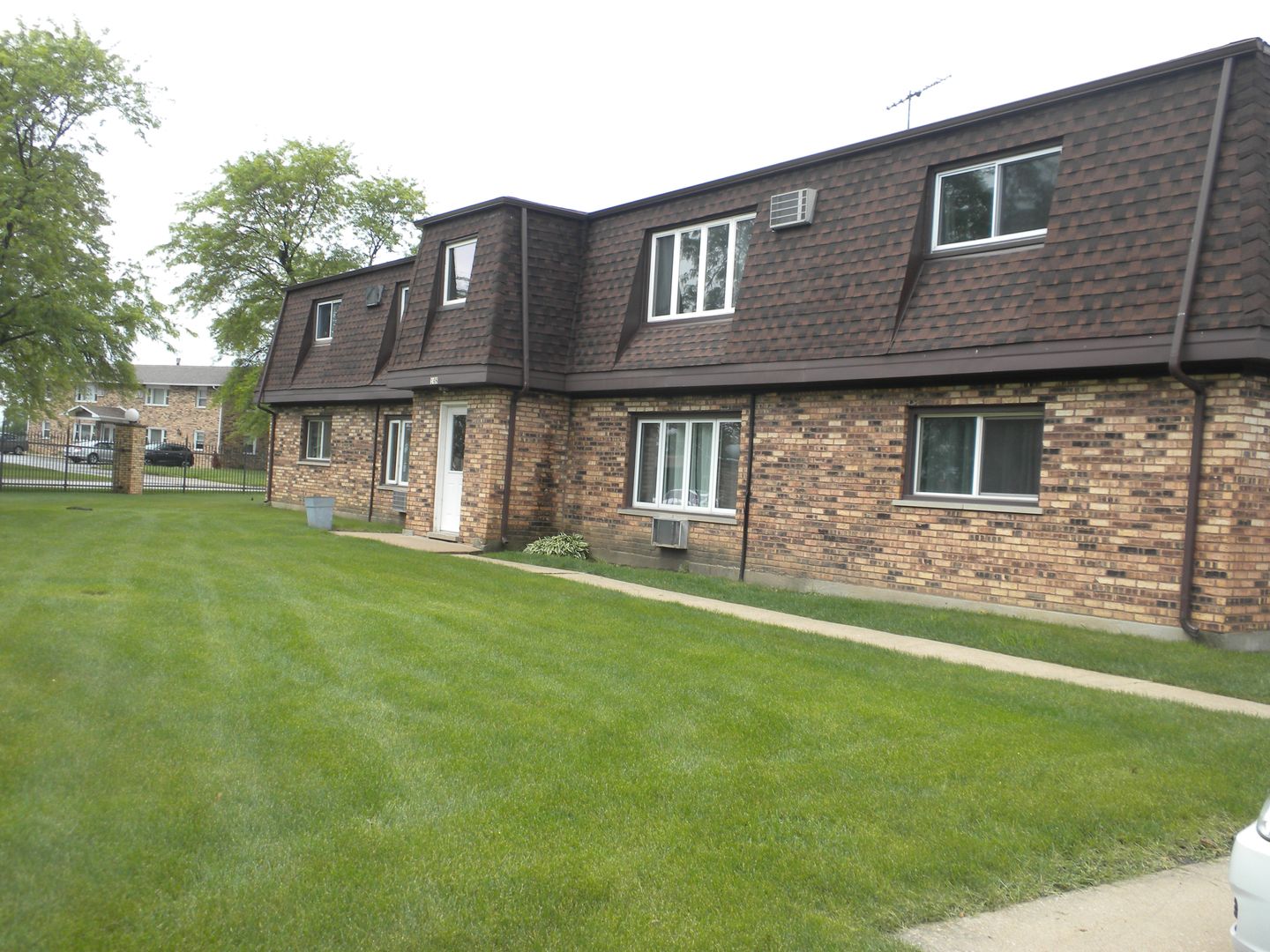 Peotone Apartment: 148 Orchard Court