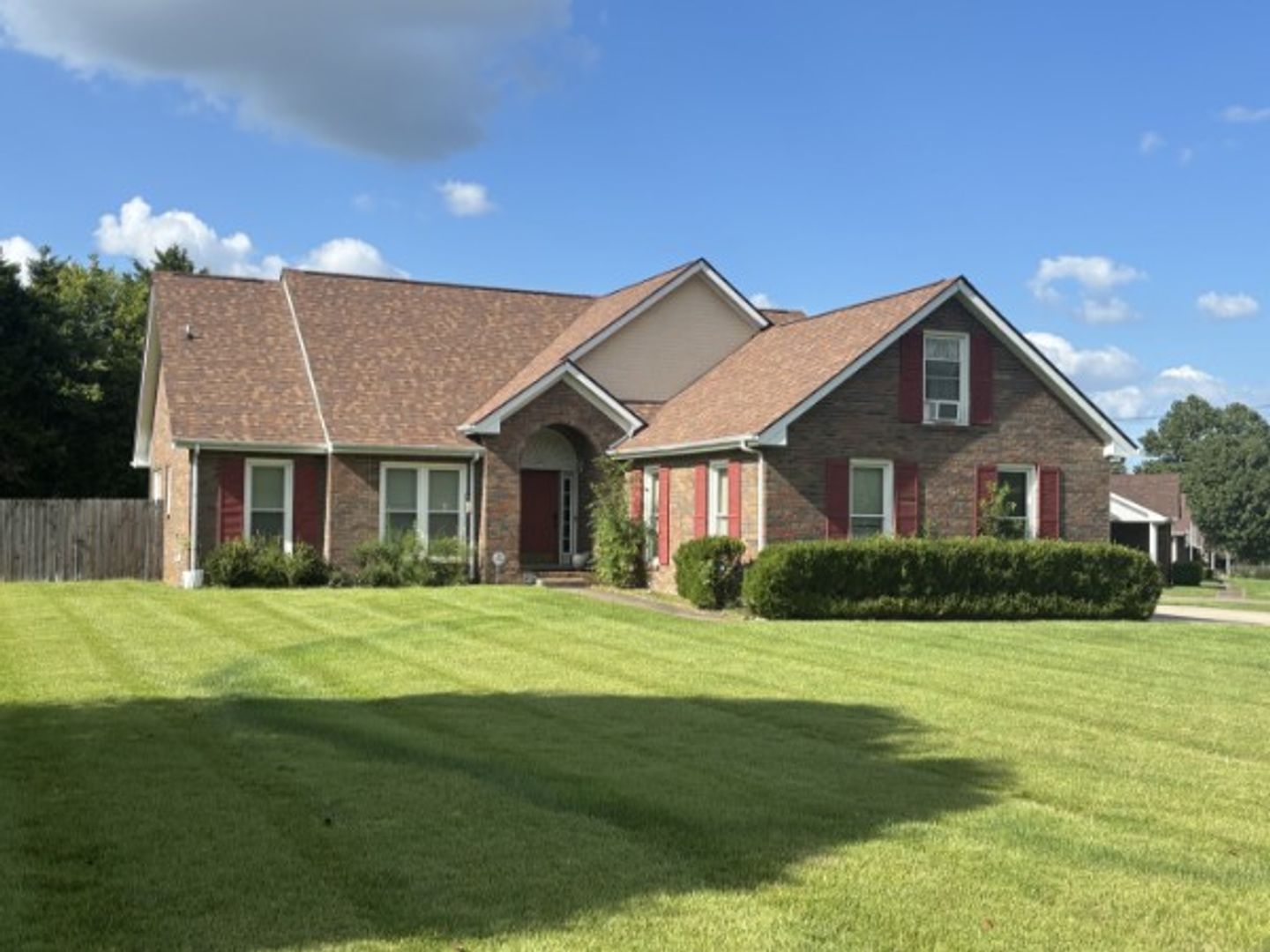 Clarksville House: 1985 Waywick Dr.