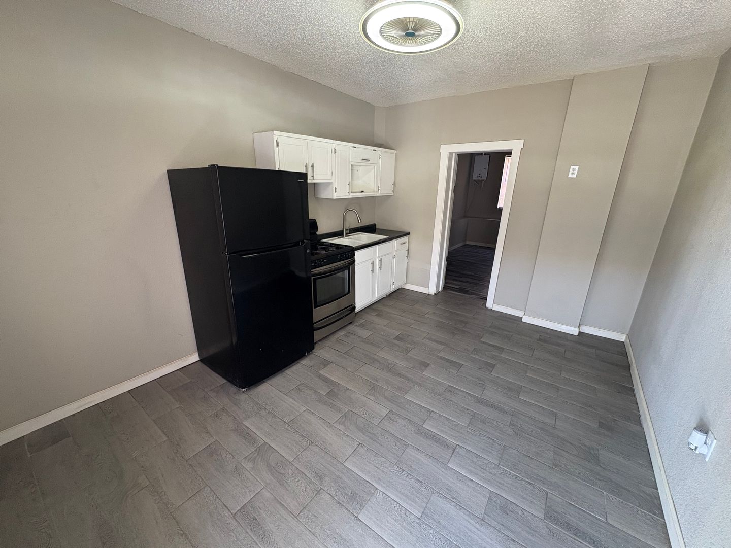 El Paso House: 601 Father Rahm