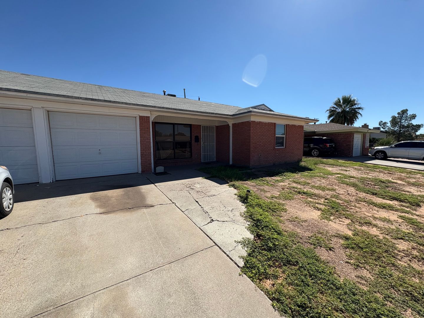 El Paso House: 3420 Dundee St