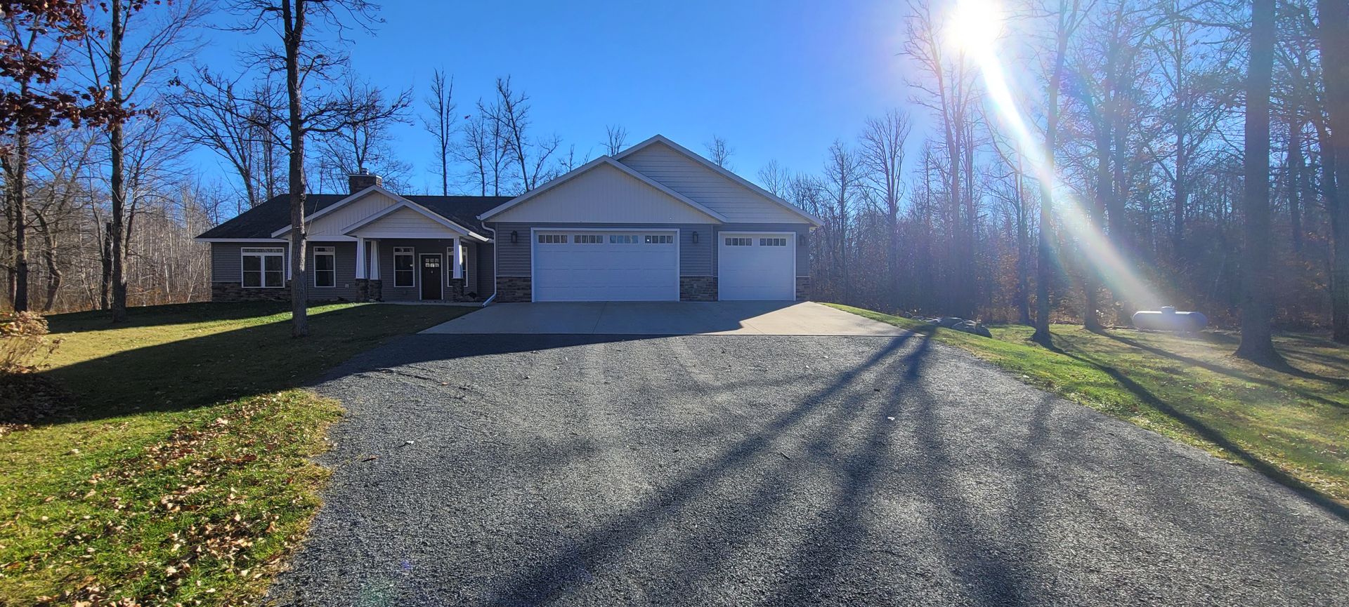 Bemidji House: 11840 Lamon Rd NE