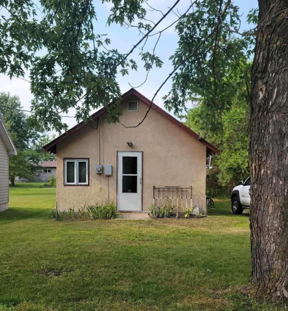 Bemidji House: 713 21st Street NW