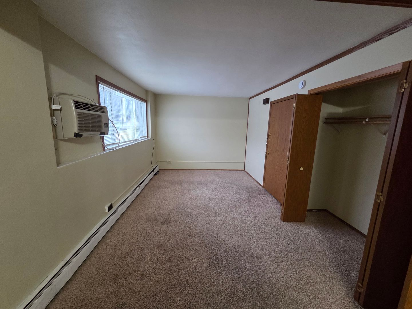 Bemidji Apartment: 2505 Minnesota Ave. NW