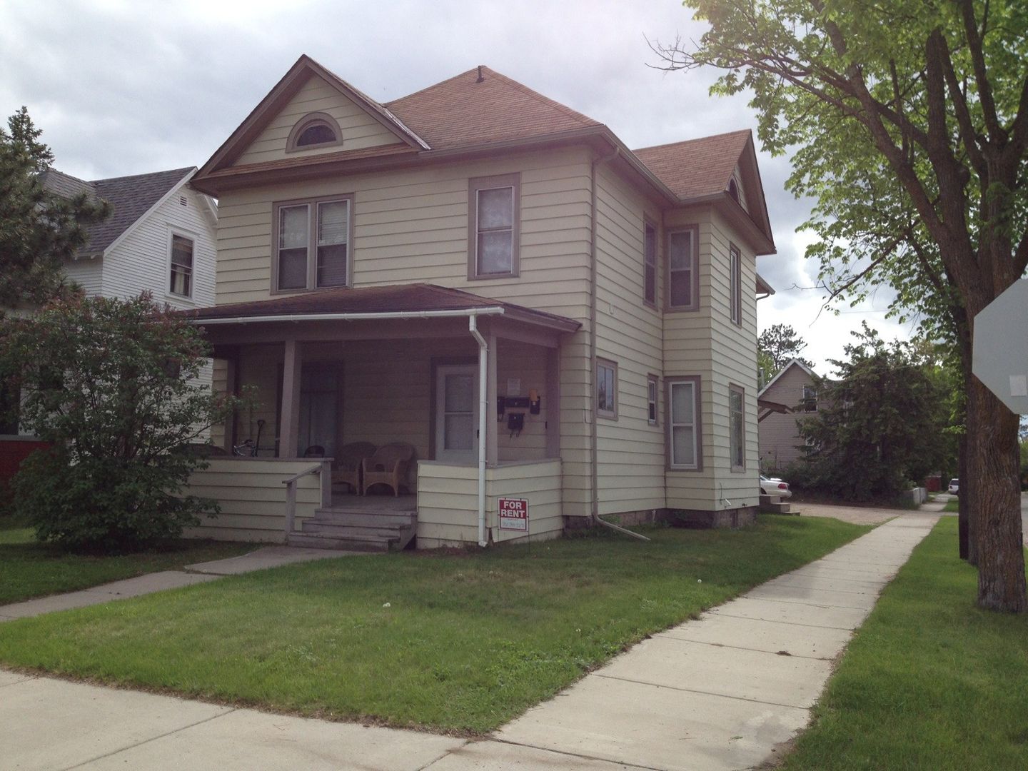 Bemidji Apartment: 923 Beltrami Ave NW