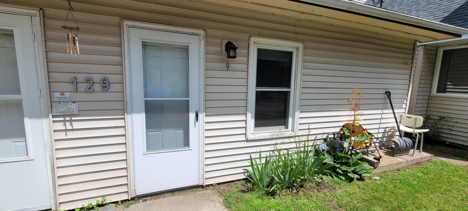 Bemidji Apartment: 125 Roman Dr. NW