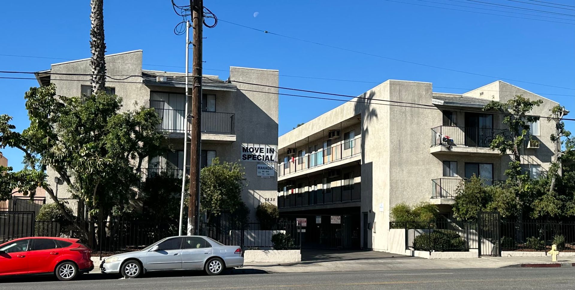 North Hollywood Apartment: 7635 Lankershim Blvd