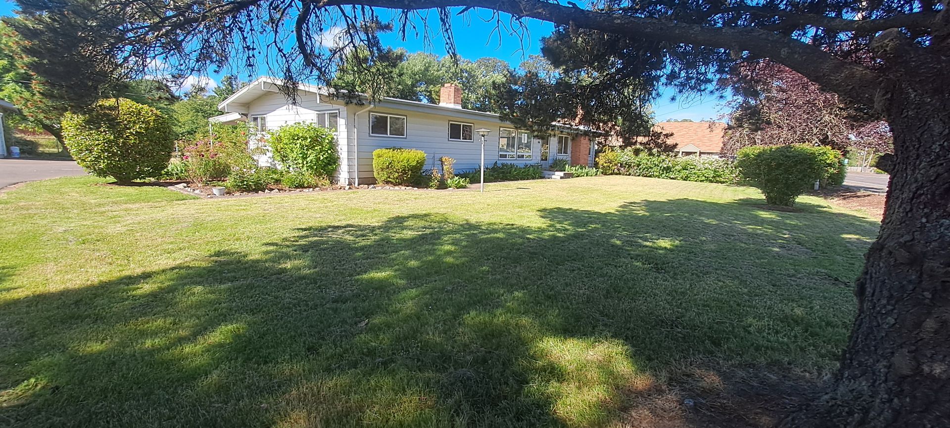 Philomath House: 2037 Main Street