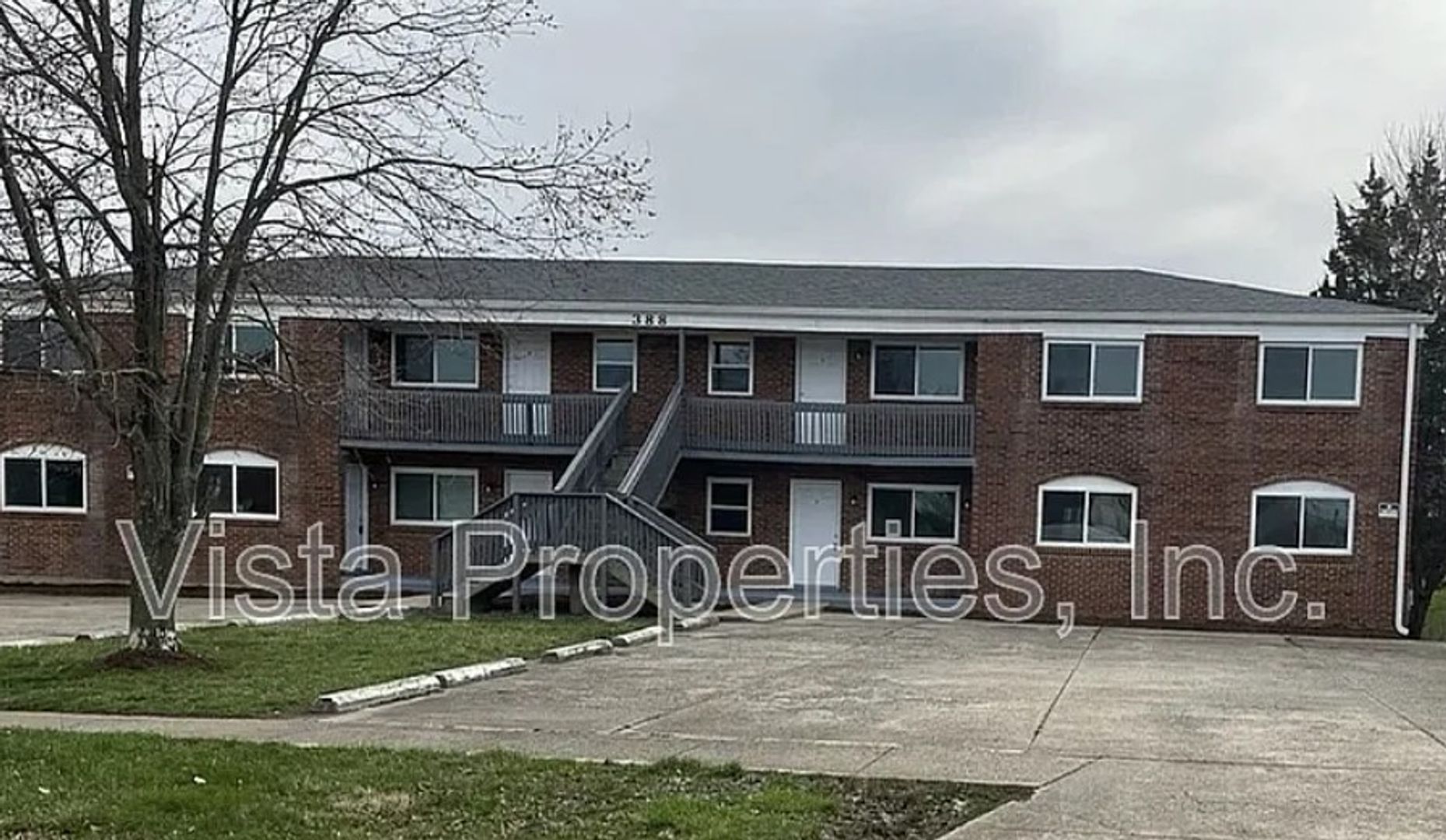 Radcliff Apartment: 388 Elmwood Drive