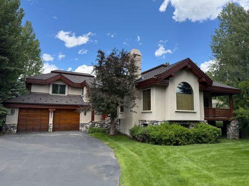 Fully Furnished Mountain Home – Elkhorn Village, Sun Valley/Ketchum, Idaho