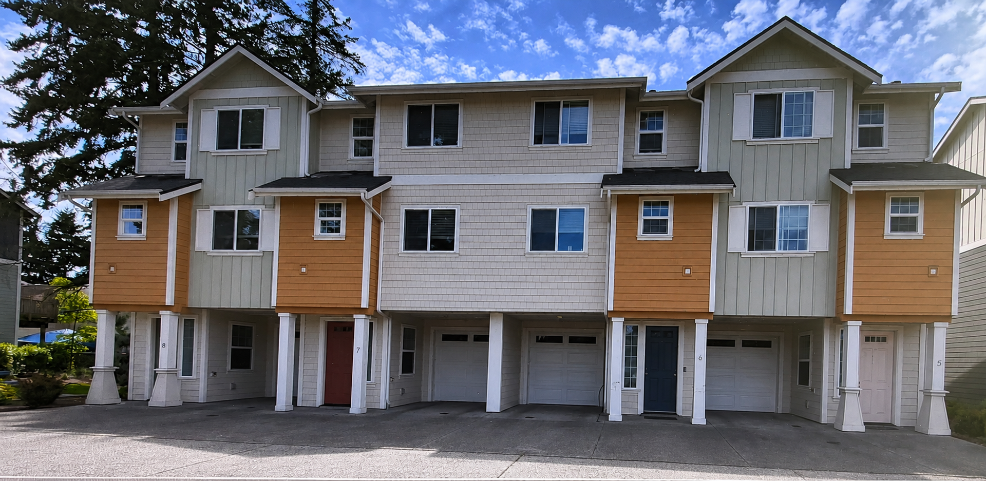 Puyallup House: 334 9th Ave SE Unit B-7