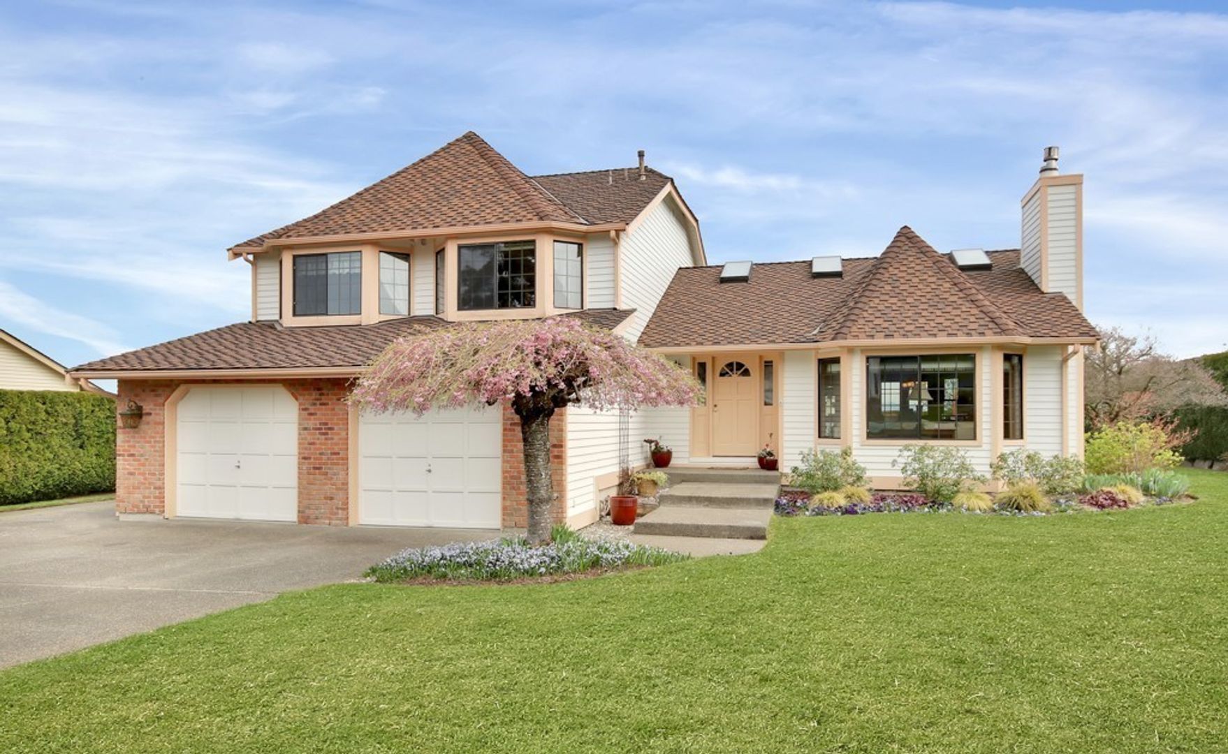 Auburn House: 29726 57th Place S