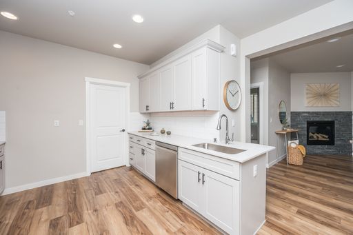 4002 10th Street SE - #201B, Puyallup, WA 98374