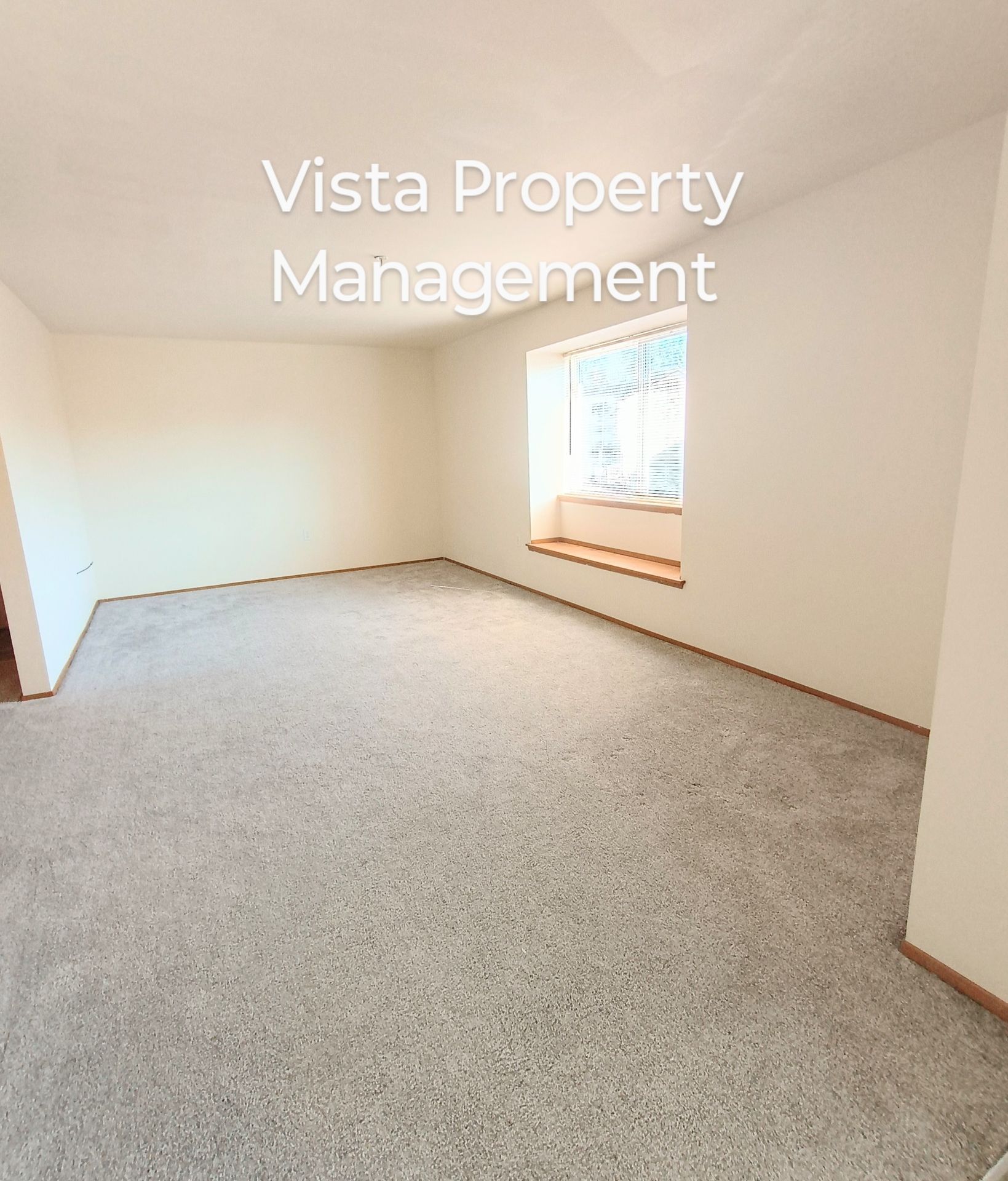 BIG 2 Bed / 2 Bath apartment, commute friendly Bonney Lake location! 