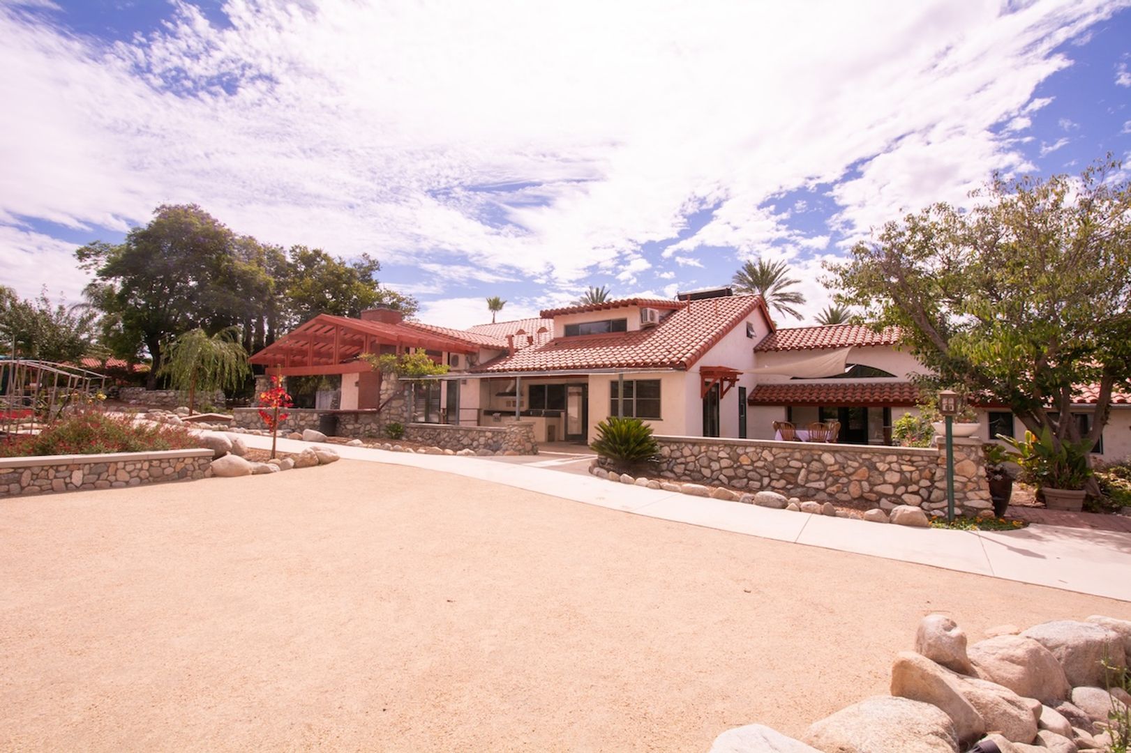 Claremont House: 3643 N Mills Avenue